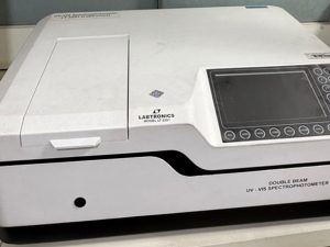 UV-Vis Spectrophotometer